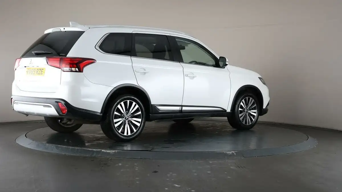 2019-mitsubishi-outlander-20-exceed-big-7