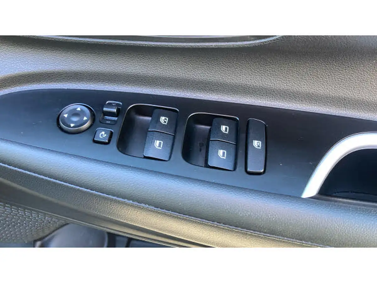 2022-hyundai-bayon-10-t-gdi-se-connect-big-26