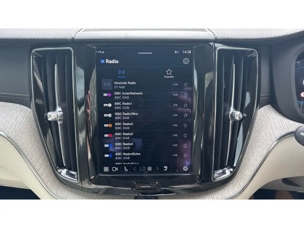 2022-volvo-xc60-20-t8-inscription-pro-455bhp-plug-in-hybrid-big-28