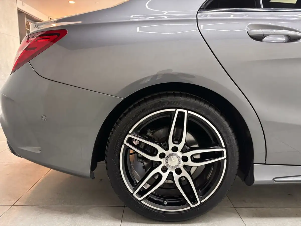 2017-mercedes-benz-cla-21d-cla-220-amg-line-coupe-4d-big-7