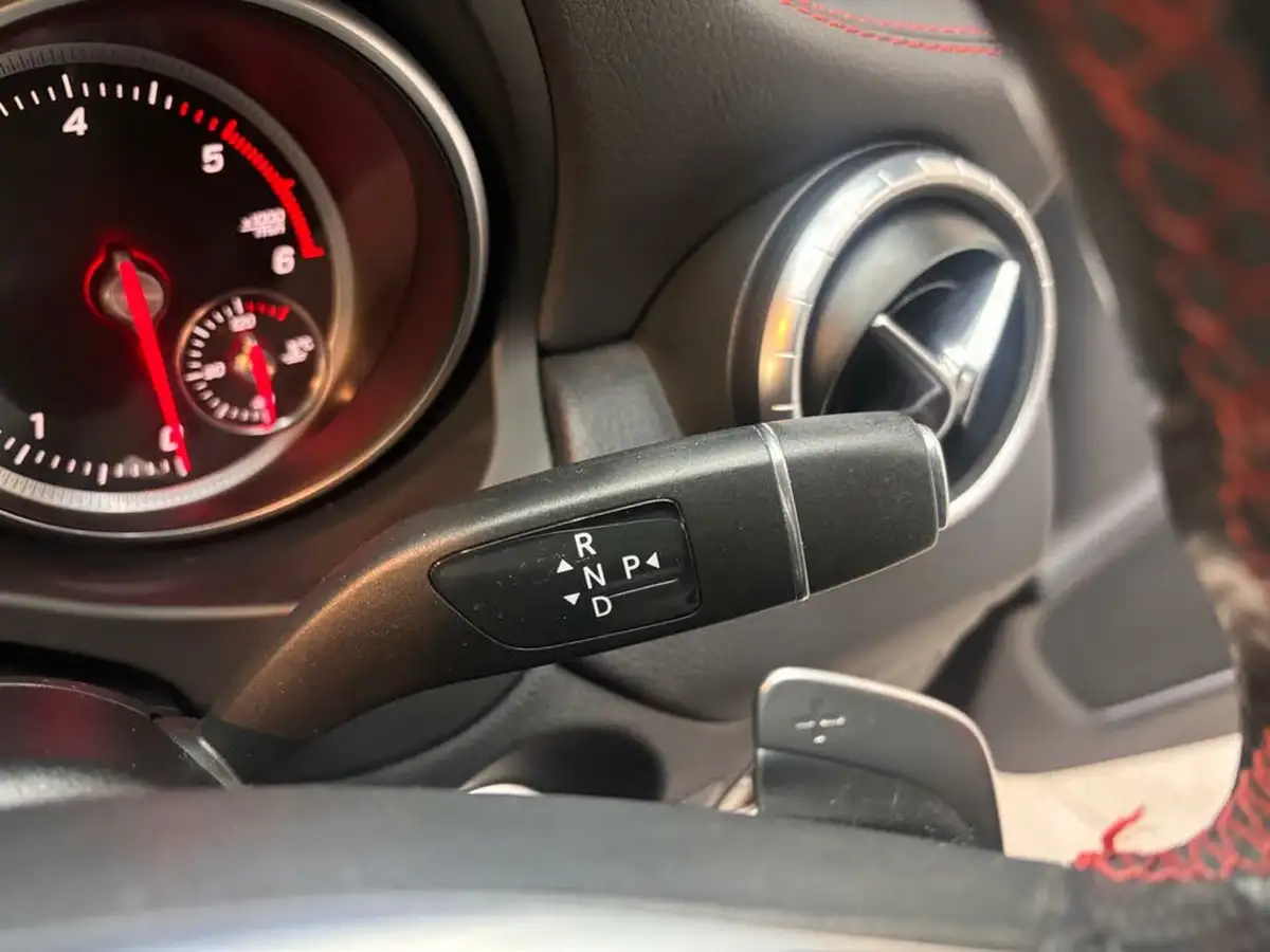 2017-mercedes-benz-cla-21d-cla-220-amg-line-coupe-4d-big-31