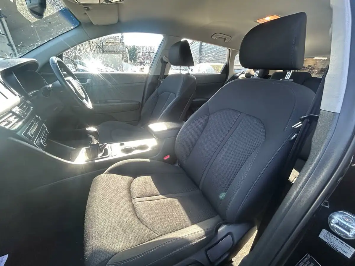 2017-kia-optima-big-16