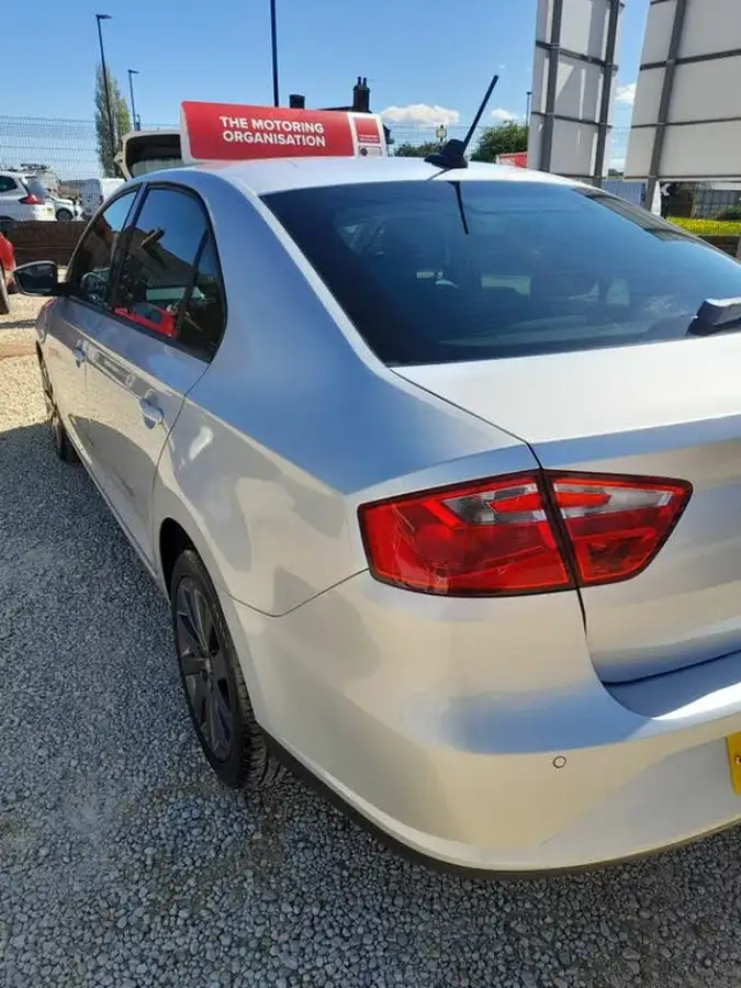 2014-seat-toledo-12-i-tech-big-5