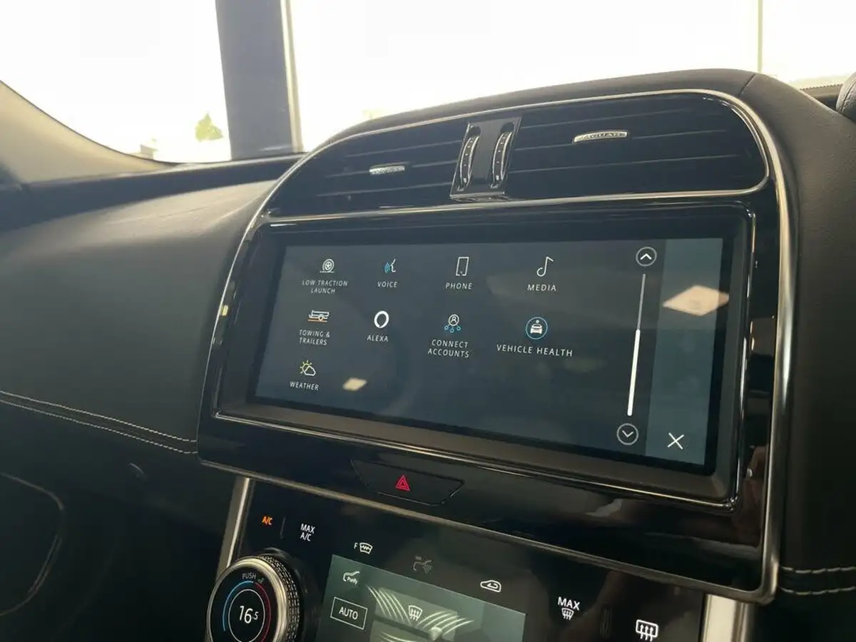 2021-jaguar-xe-20-d200-r-dynamic-hse-big-57