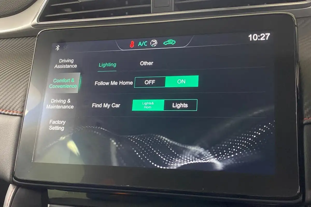 2023-mg-zs-suv-15-vti-tech-exclusive-big-21