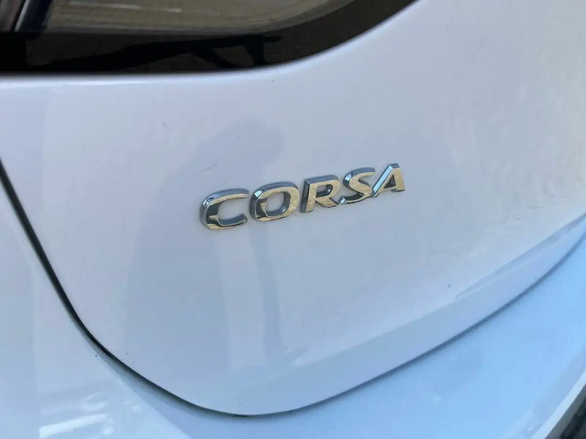 2022-vauxhall-corsa-12i-design-big-30