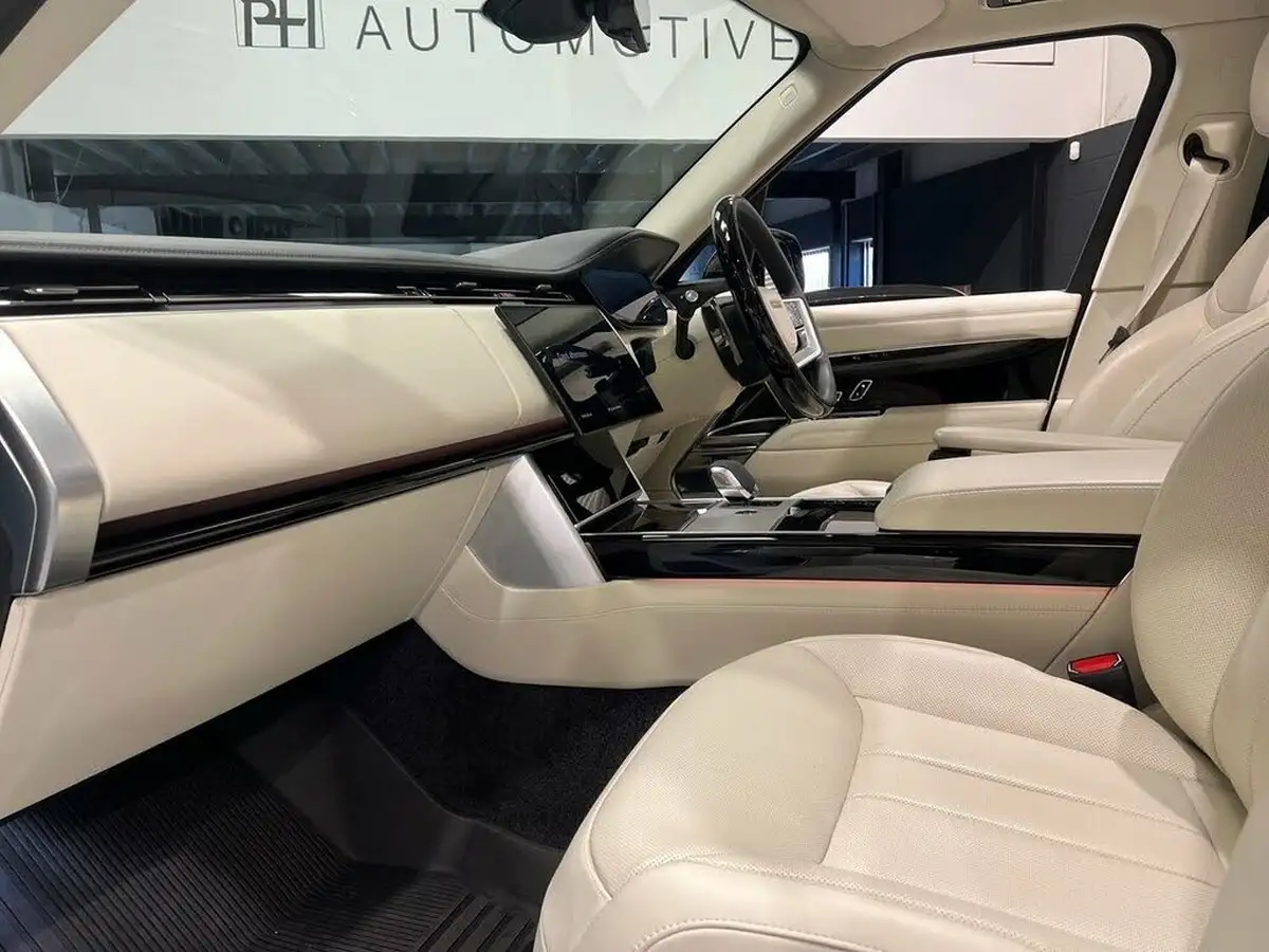 2024-land-rover-range-rover-30-d350-autobiography-7-seatlwb-big-38