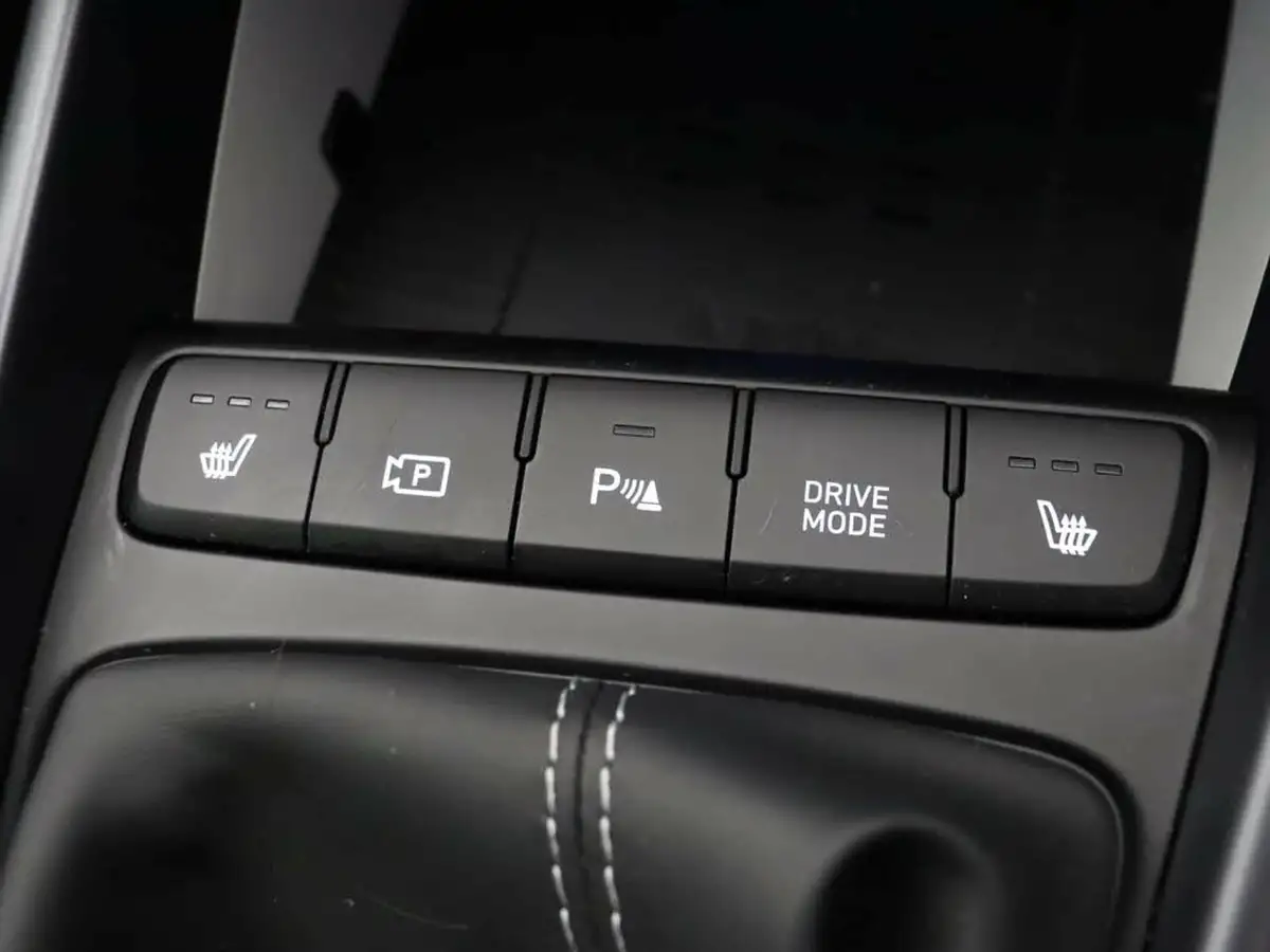 2024-hyundai-i20-10-t-gdi-ultimate-big-19