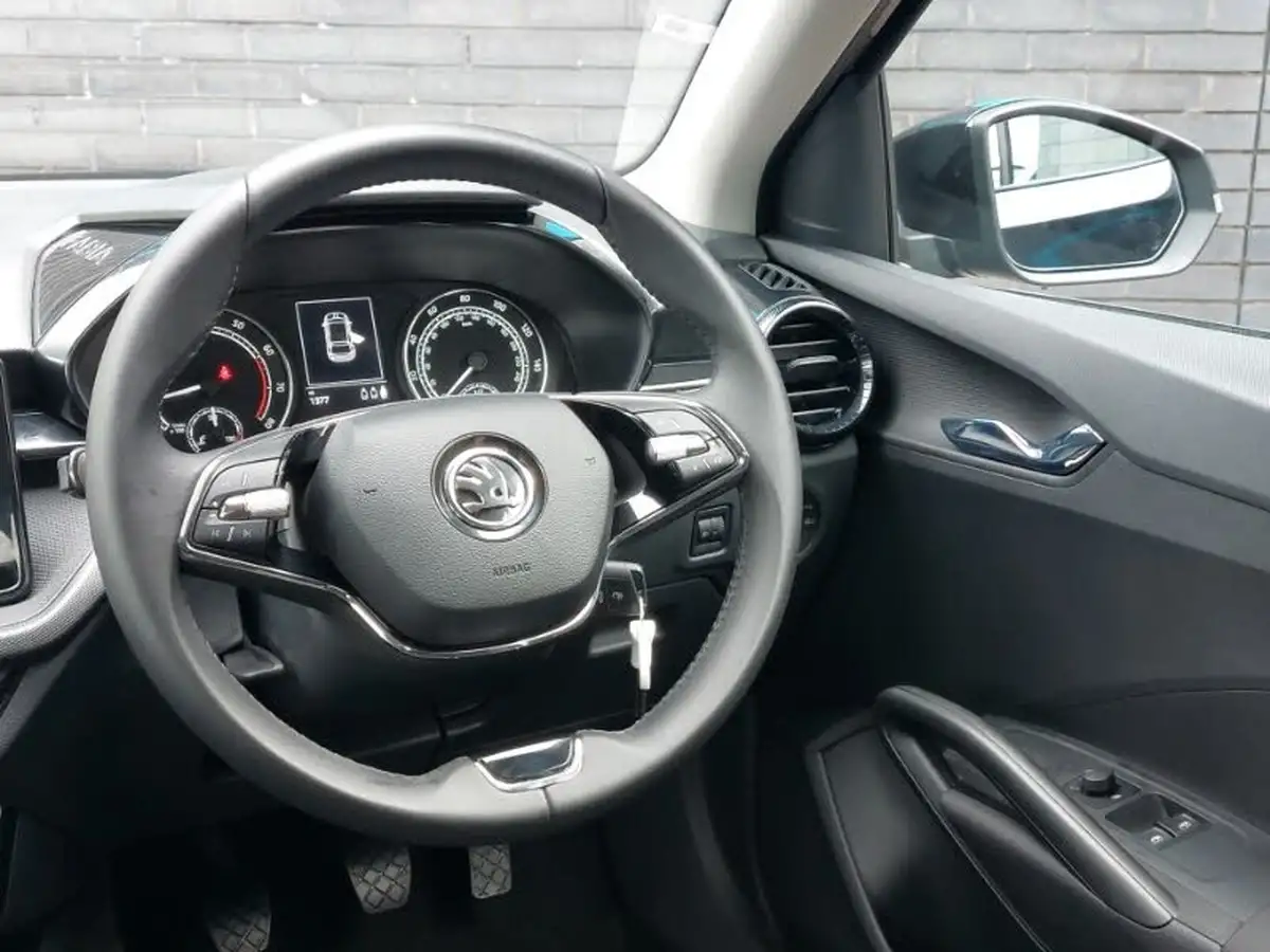 2023-skoda-fabia-10-tsi-se-comfort-110ps-big-9