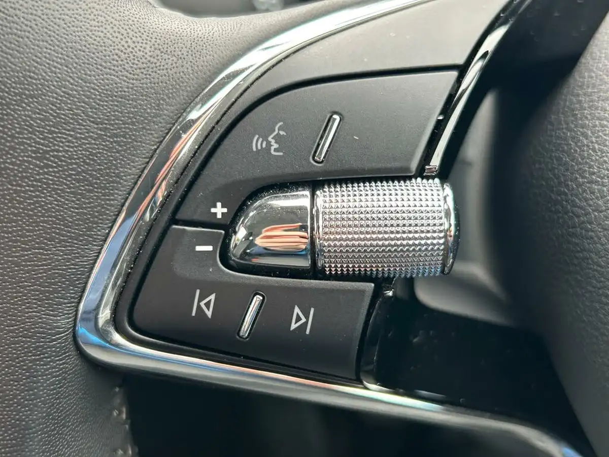 2022-skoda-fabia-10-tsi-se-comfort-109ps-big-20