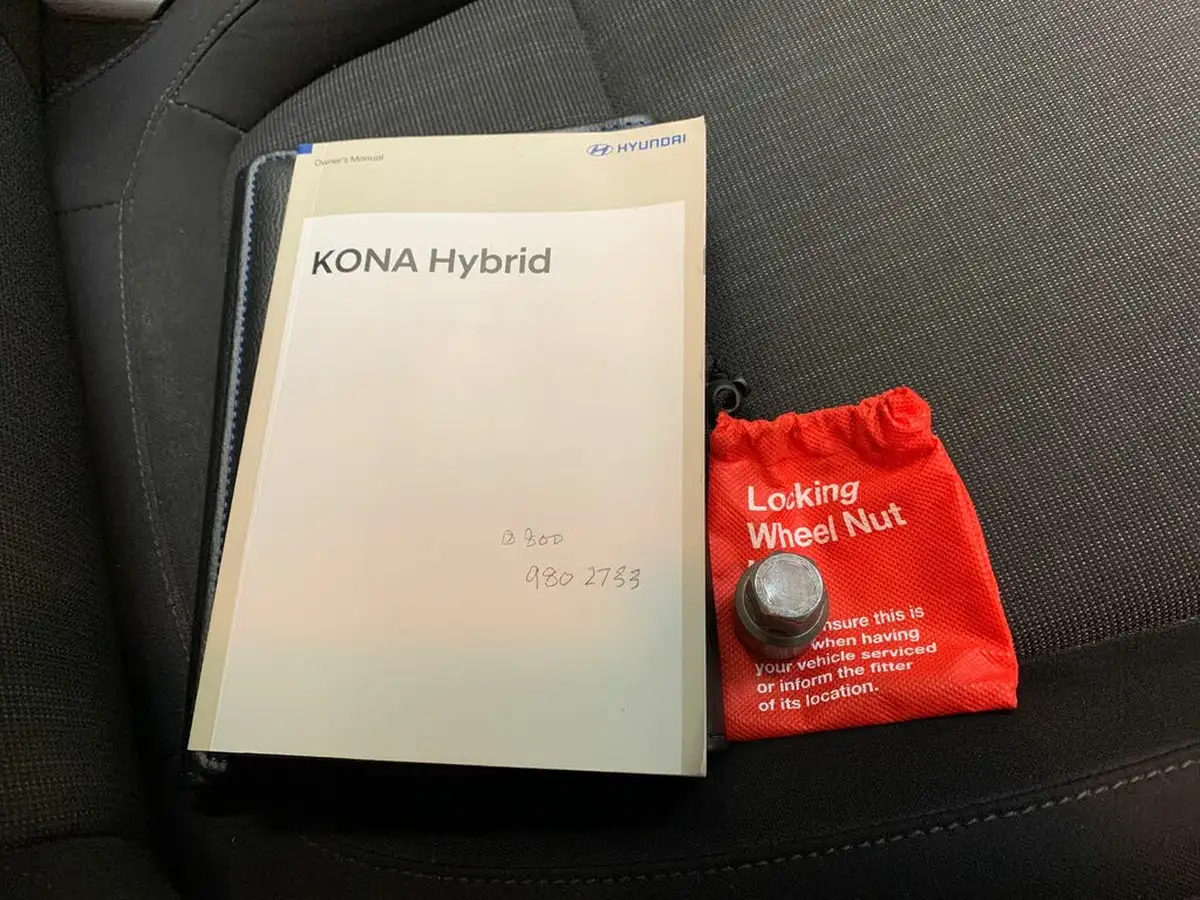 2021-hyundai-kona-16-gdi-premium-hybrid-big-36