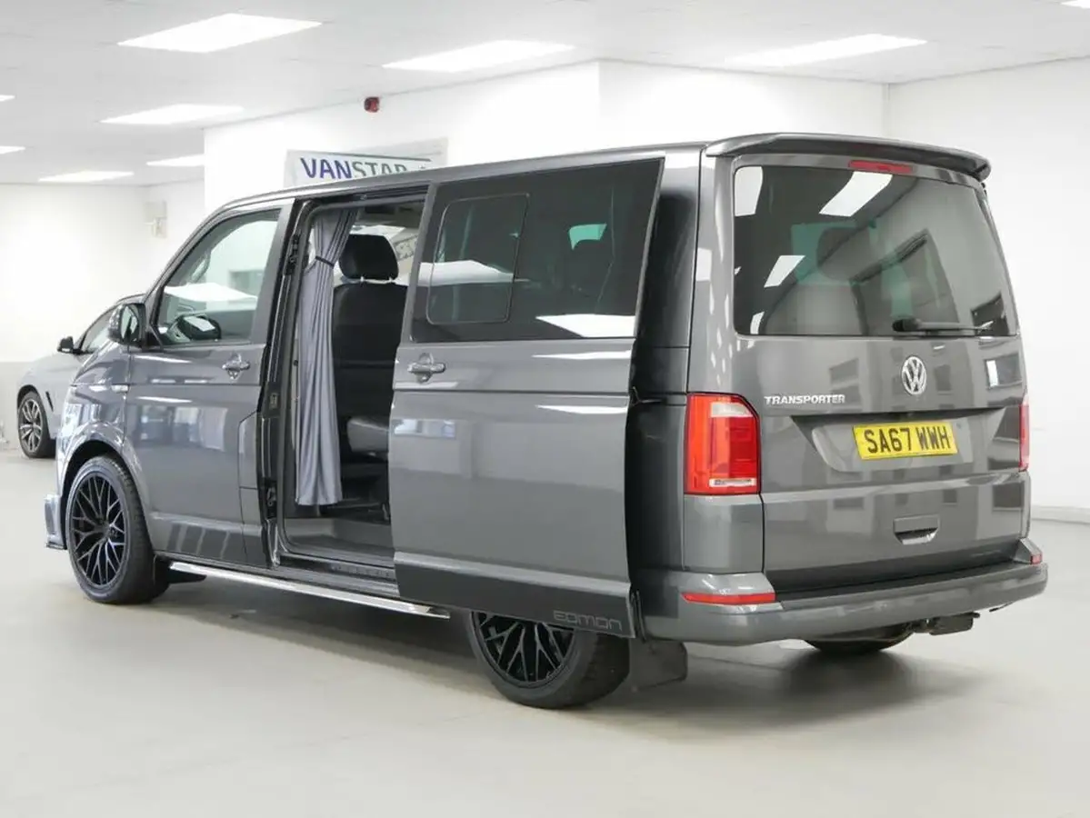 2017-volkswagen-transporter-20tdi-t32-highline-bmt-swb-150pseu6-kombi-big-22