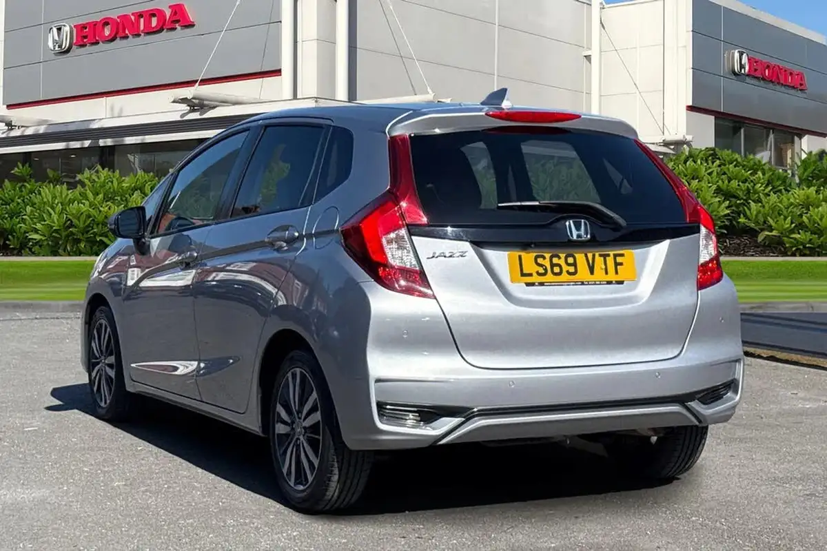 2019-honda-jazz-13-i-vtec-ex-cvt-big-1