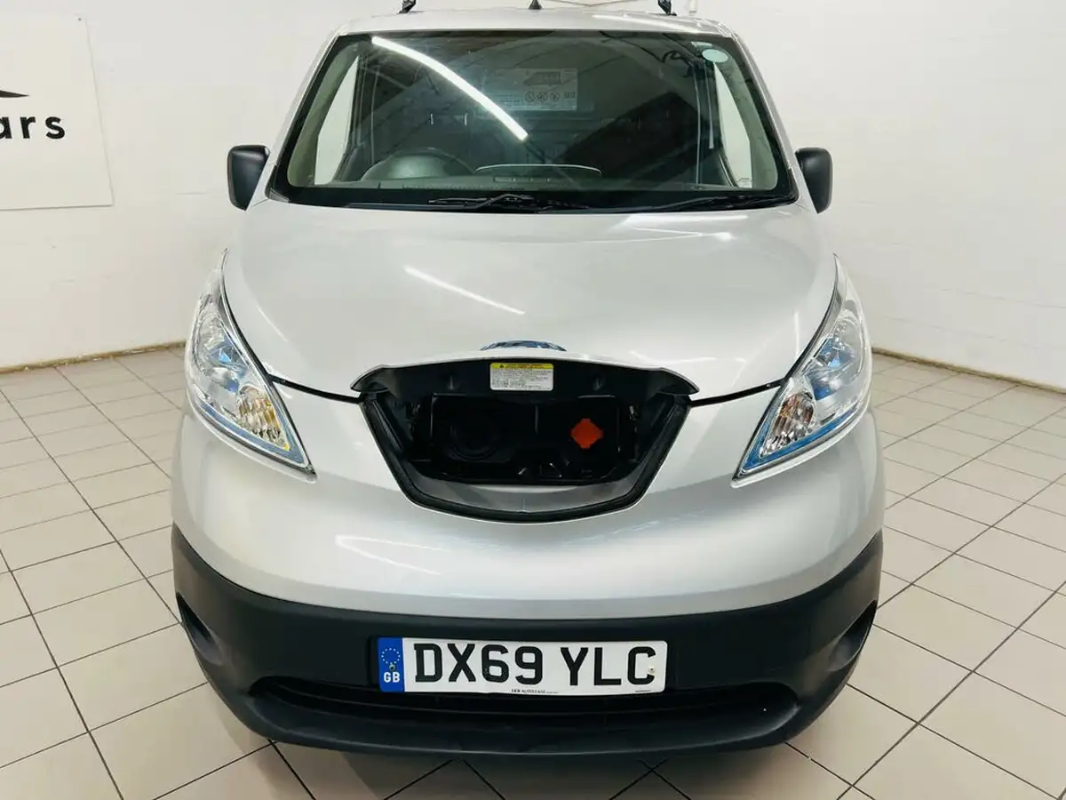 2019-nissan-env200-e-acenta-panel-van-auto-big-1