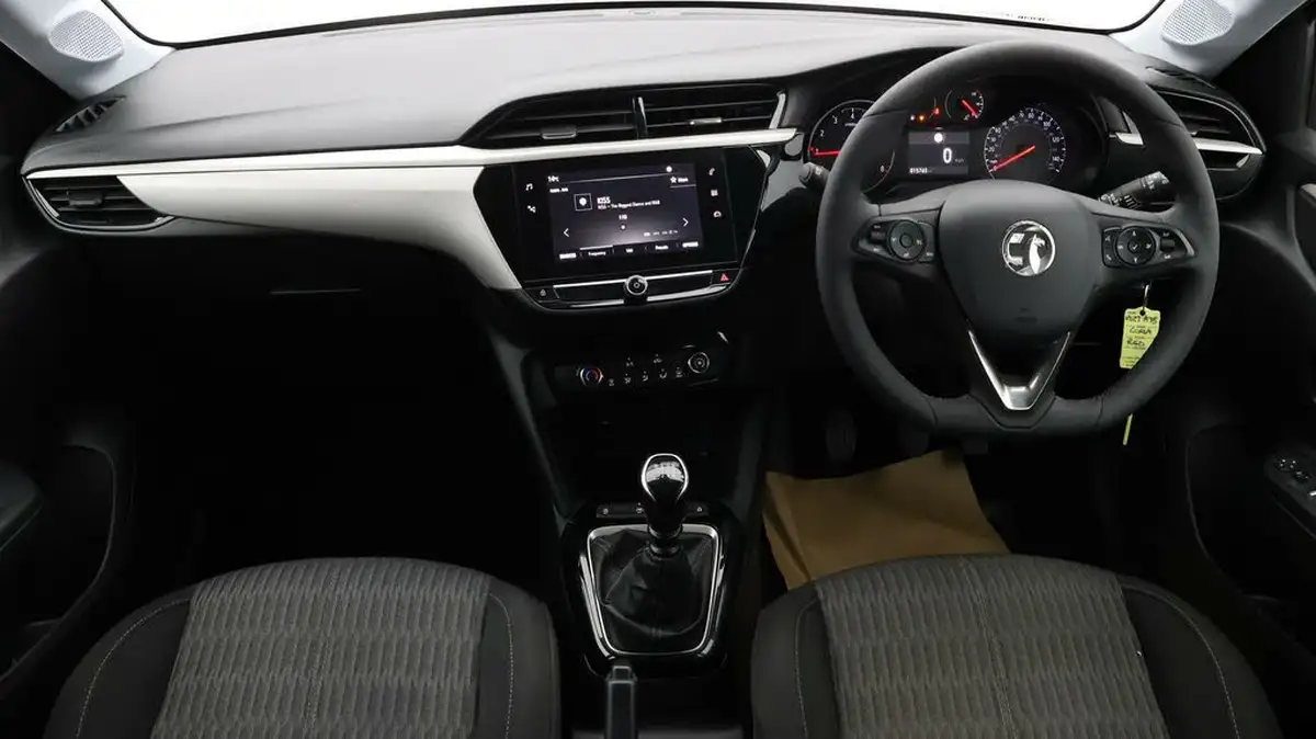 2023-vauxhall-corsa-12-turbo-design-big-12