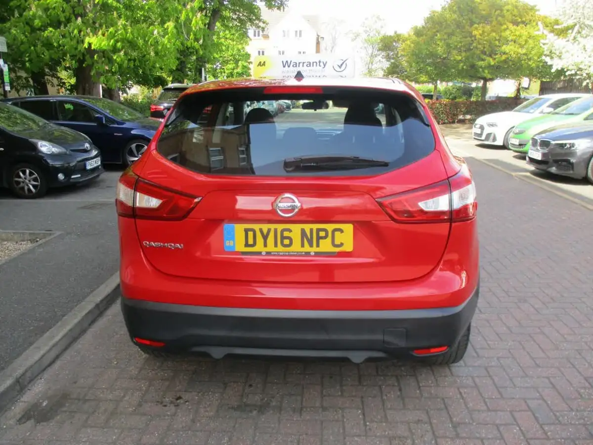 2016-nissan-qashqai-12-dig-t-acenta-tech-pk-big-10