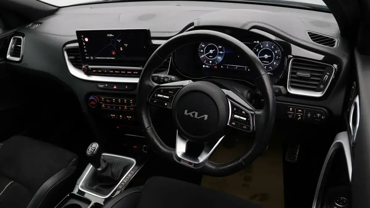 2023-kia-xceed-15-t-gdi-gt-line-s-158bhp-big-8