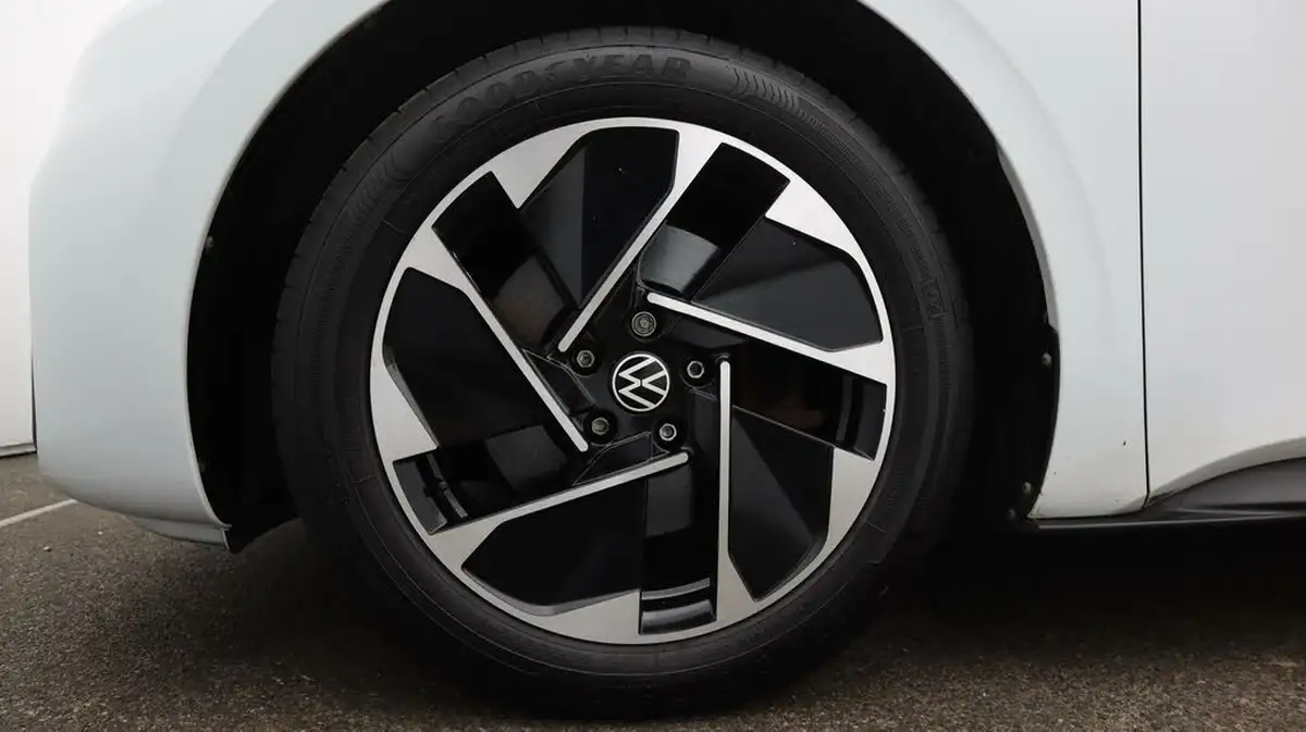 2022-volkswagen-id3-e-life-204ps-58kwh-pro-performance-big-18