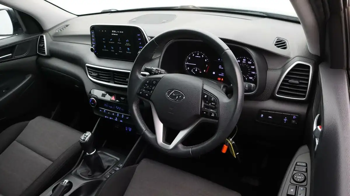2020-hyundai-tucson-16-gdi-se-nav-big-9