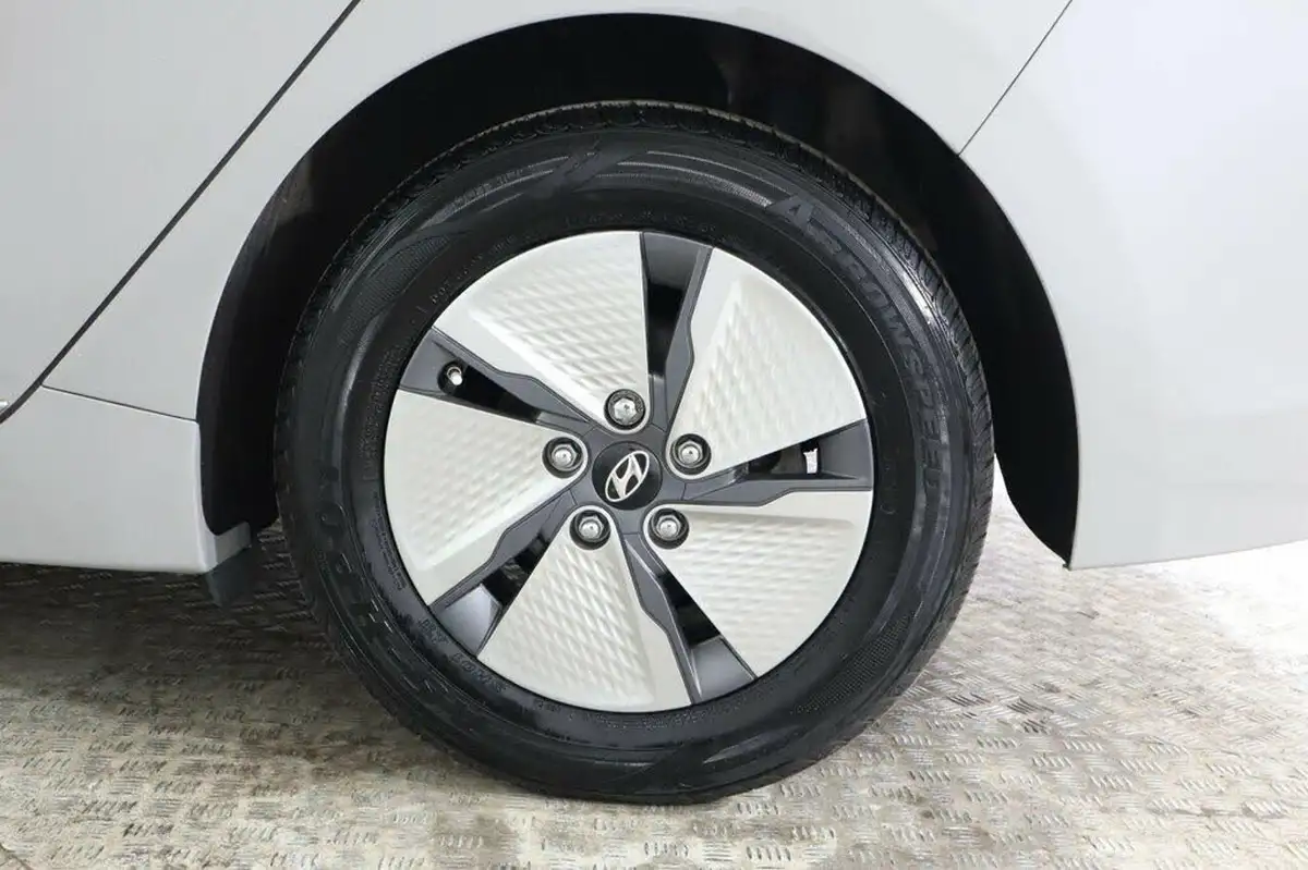 2021-hyundai-ioniq-16-gdi-premium-hybrid-big-27