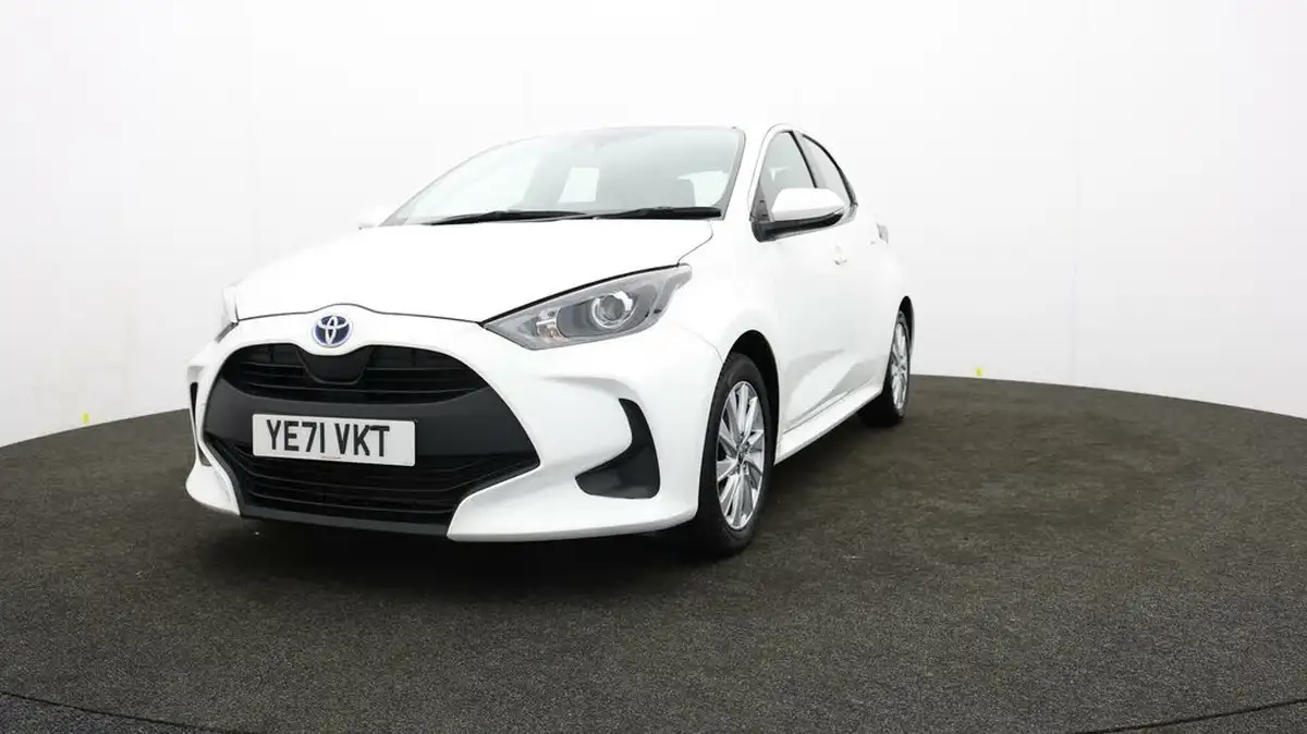 2022-toyota-yaris-15-vvt-i-icon-big-50