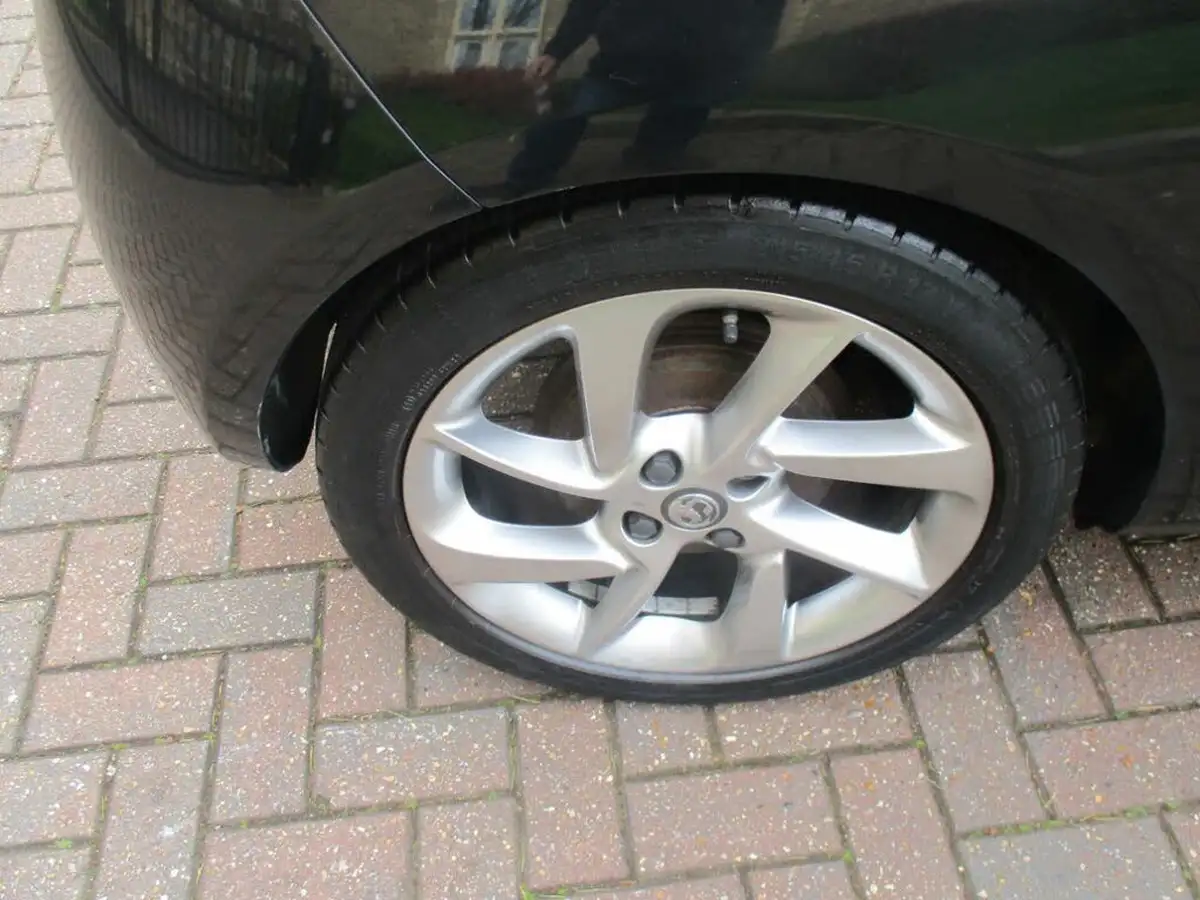 2016-vauxhall-adam-14i-vvt-16v-slam-100ps-big-21