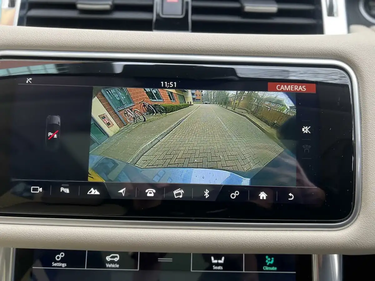 2020-land-rover-range-rover-sport-30-p400-hse-big-24