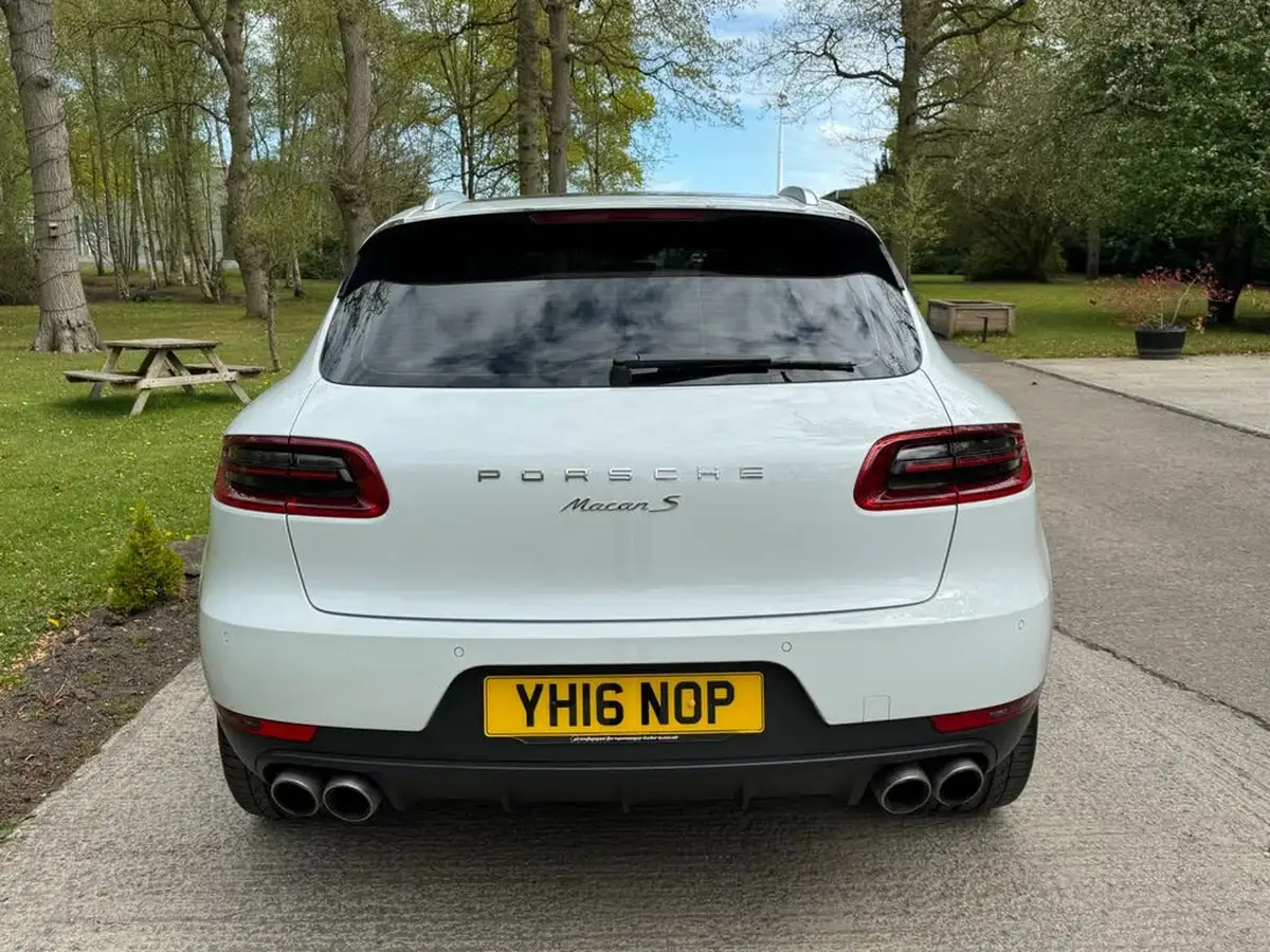 2016-porsche-macan-30td-s-big-4