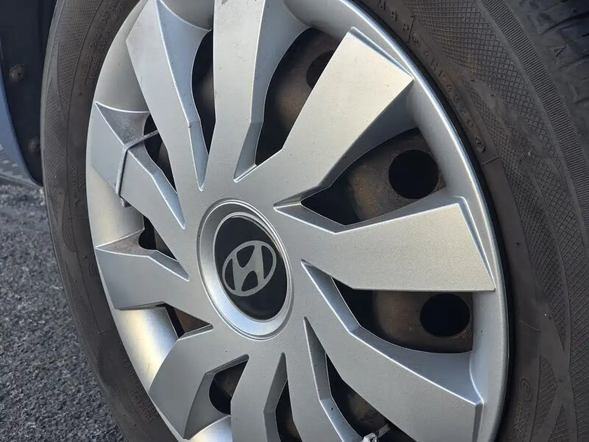 2015-hyundai-i10-10-s-big-6