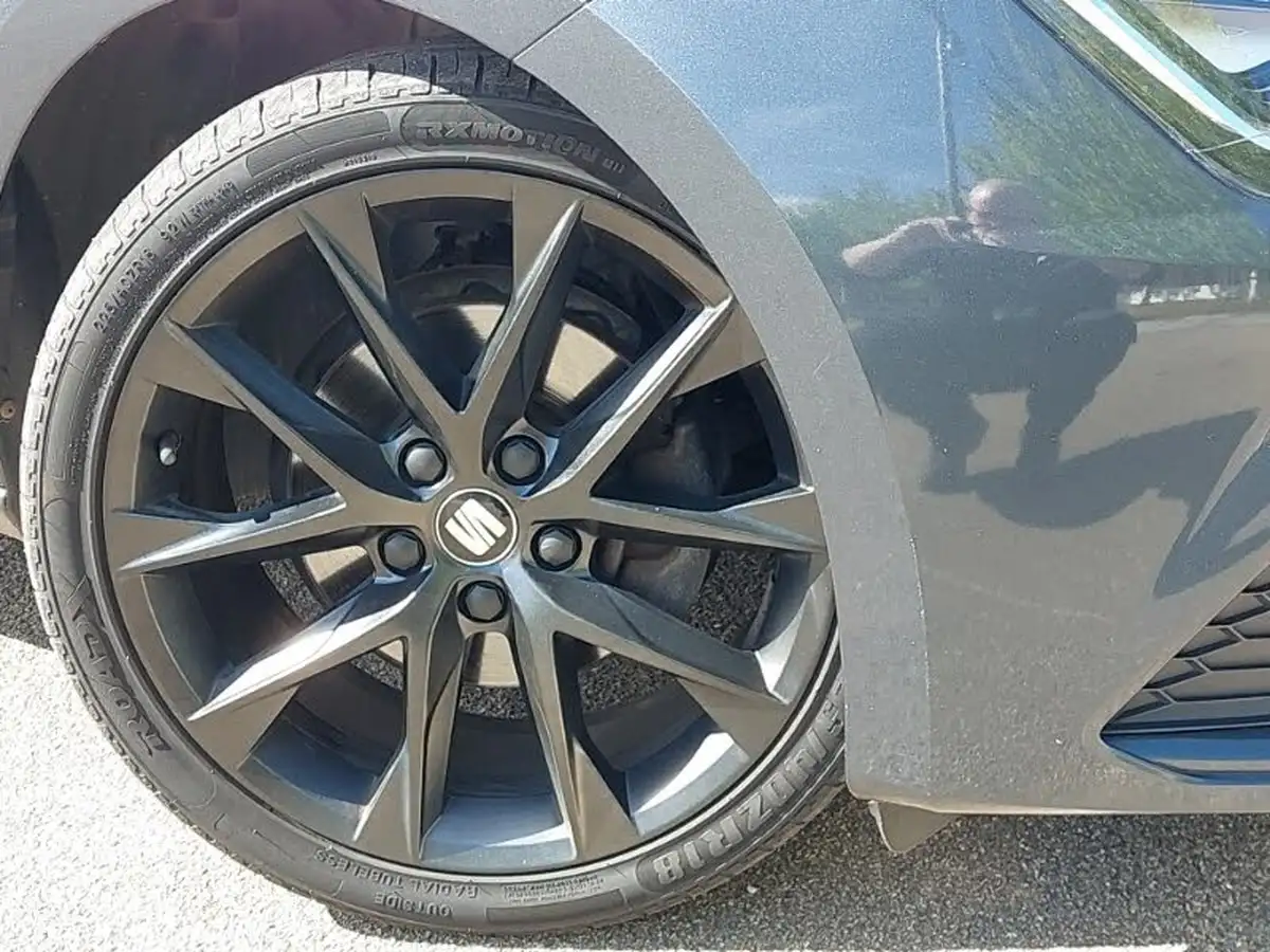 2019-seat-leon-15-tsi-evo-fr-black-edition-150ps-hatchback-dsg-big-8