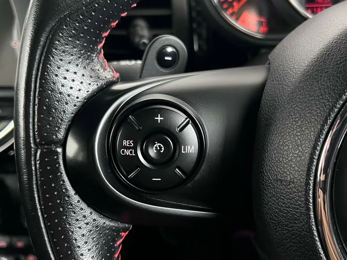 2017-mini-cooper-20-cooper-s-ss-hatchback-3d-sport-auto-big-15