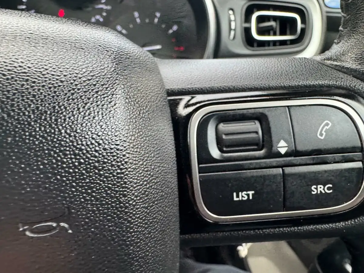 2017-citroen-c3-12-puretech-flair-82ps-big-32