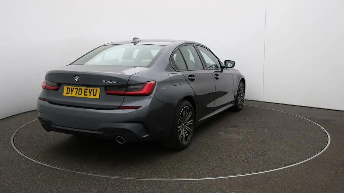 2020-bmw-3-series-20-330e-m-sport-saloon-4d-big-47