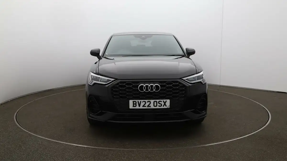 2022-audi-q3-15-35-tfsi-black-edition-cod-sportback-s-tronic-big-2