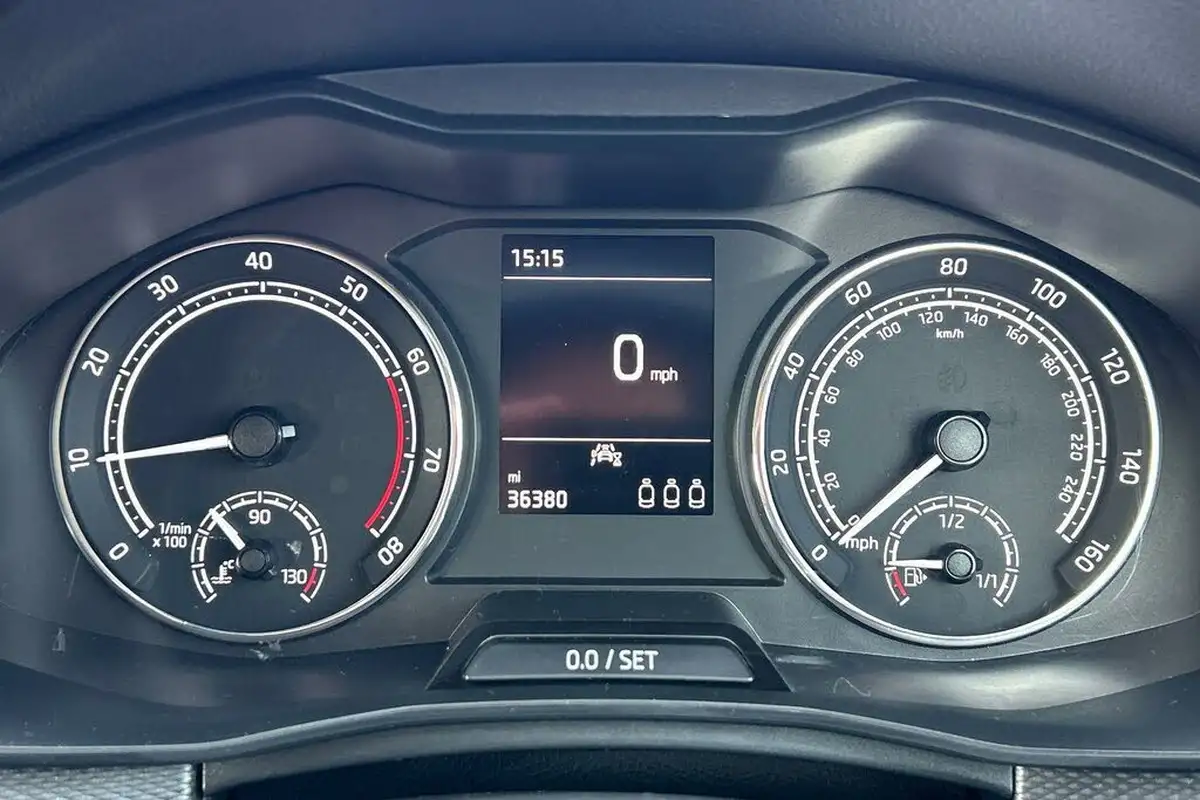 2020-skoda-scala-10-tsi-se-115ps-big-13