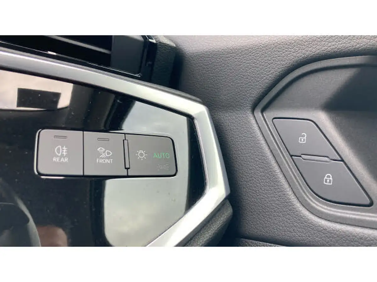 2021-audi-q3-20-40-tdi-sport-200ps-station-wagon-big-41