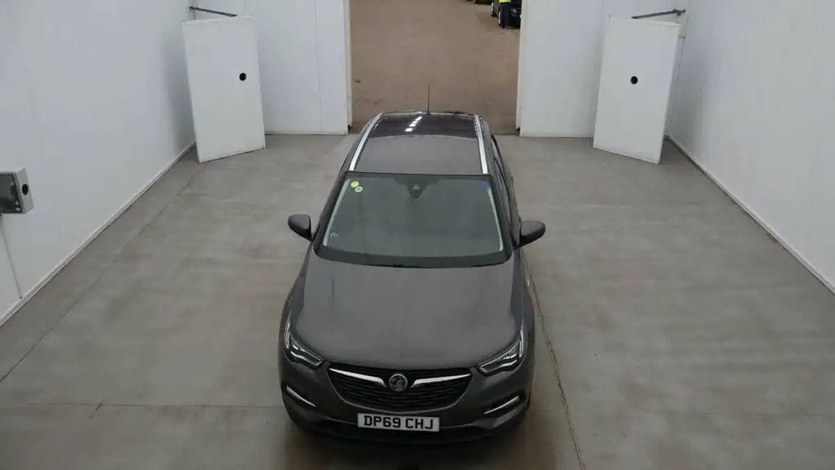 2020-vauxhall-grandland-x-15td-se-big-7