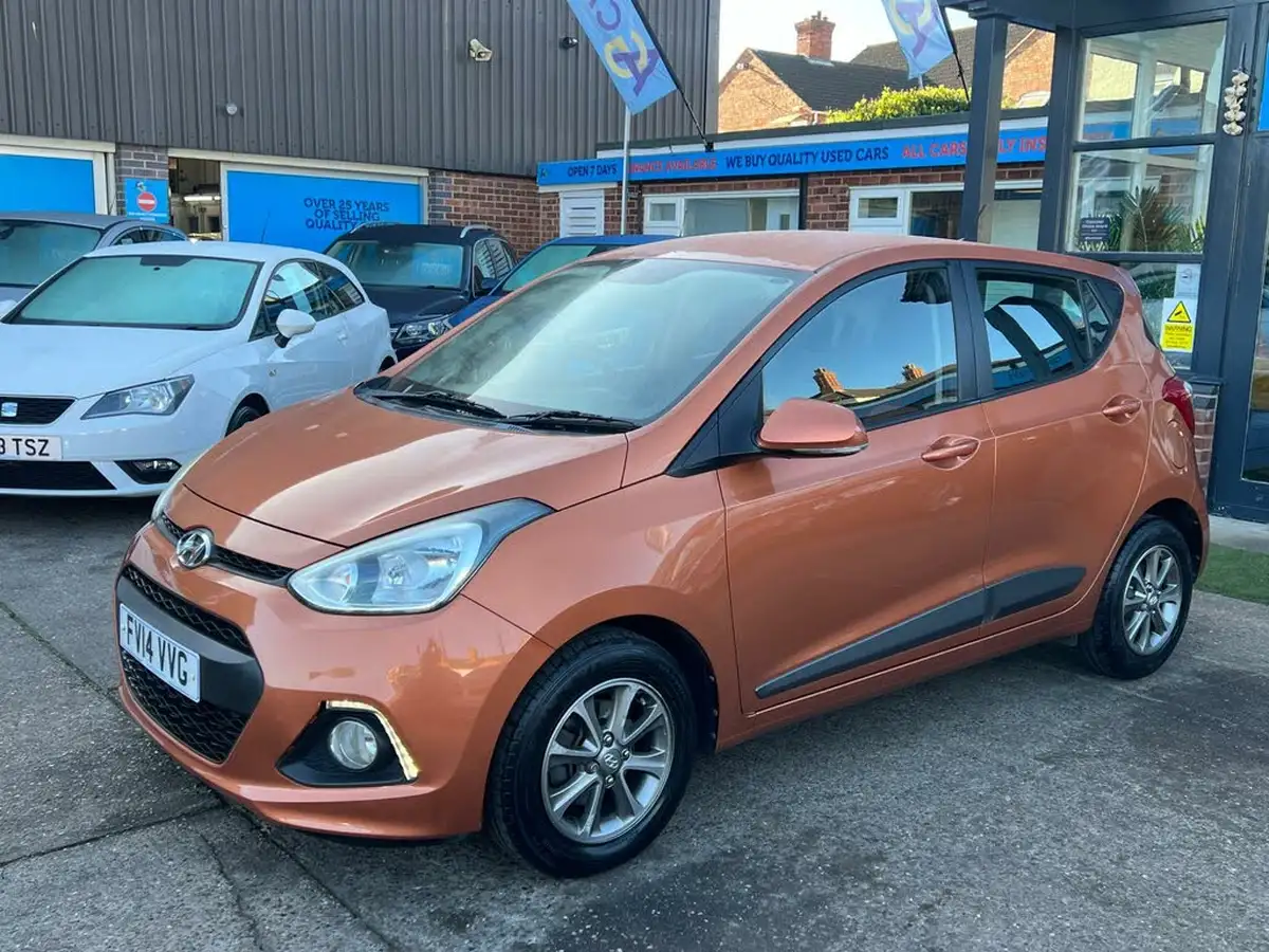 2014-hyundai-i10-10-premium-big-38