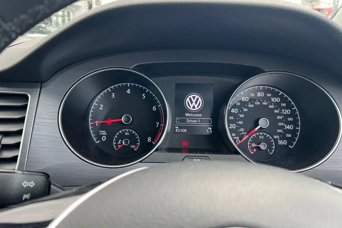 2019-volkswagen-golf-sv-15-tsi-match-130ps-ss-big-23