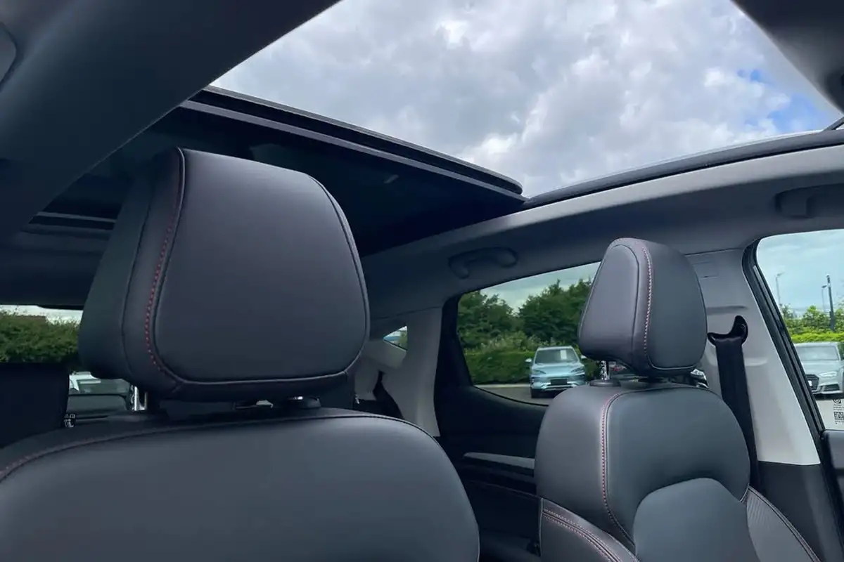 2024-mg-zs-suv-e-trophy-connect-ev-156ps-long-range-big-19