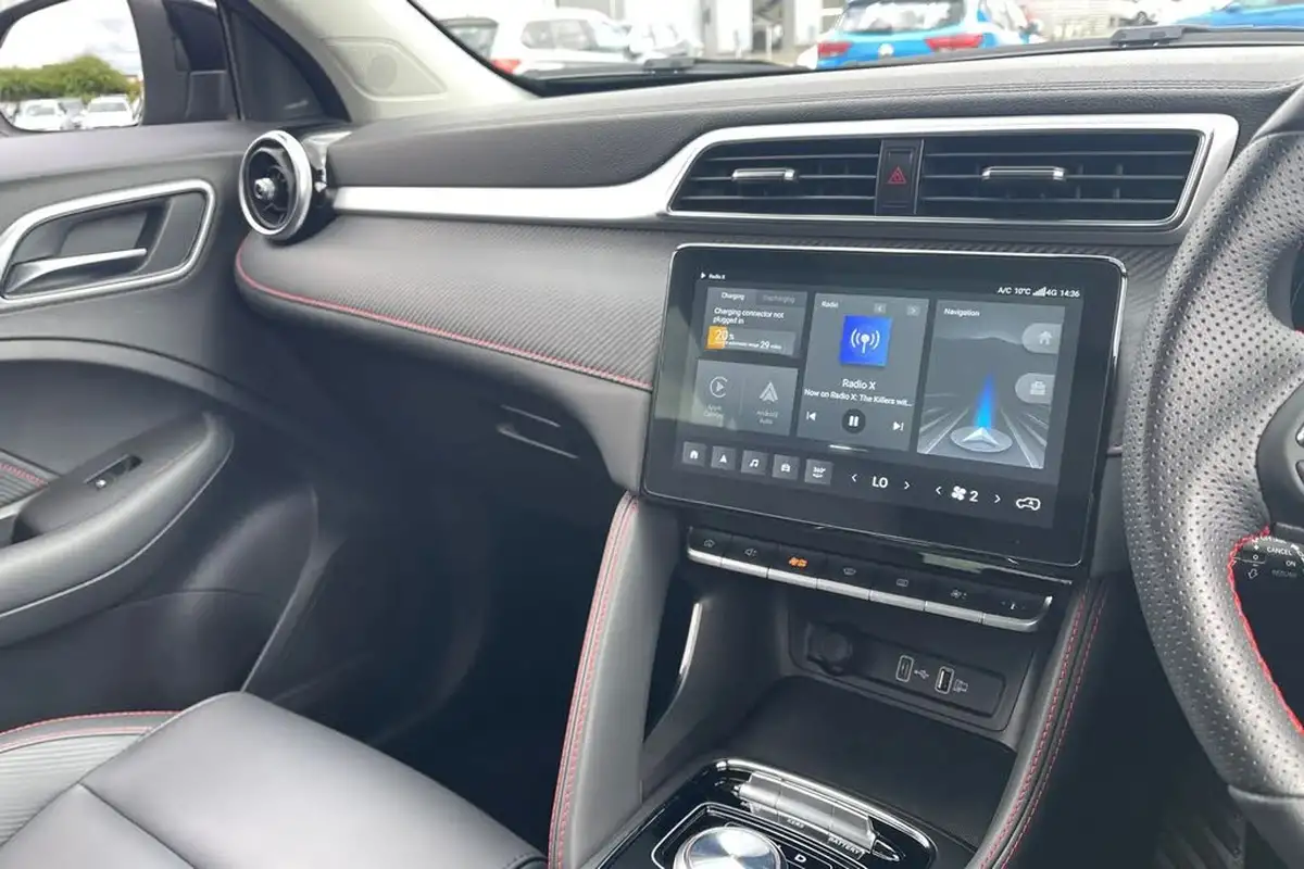 2024-mg-zs-suv-e-trophy-connect-ev-156ps-long-range-big-47
