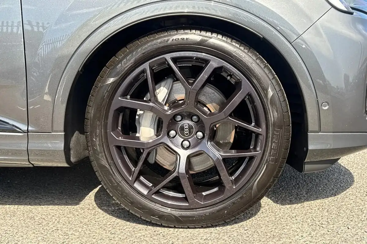 2025-audi-q7-30-45-tdi-black-edition-big-8