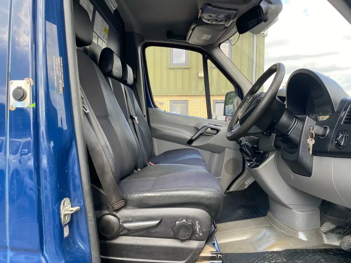 2016-mercedes-benz-sprinter-21td-316cdi-mwb-21cdi-316-4x4-panel-van-big-4