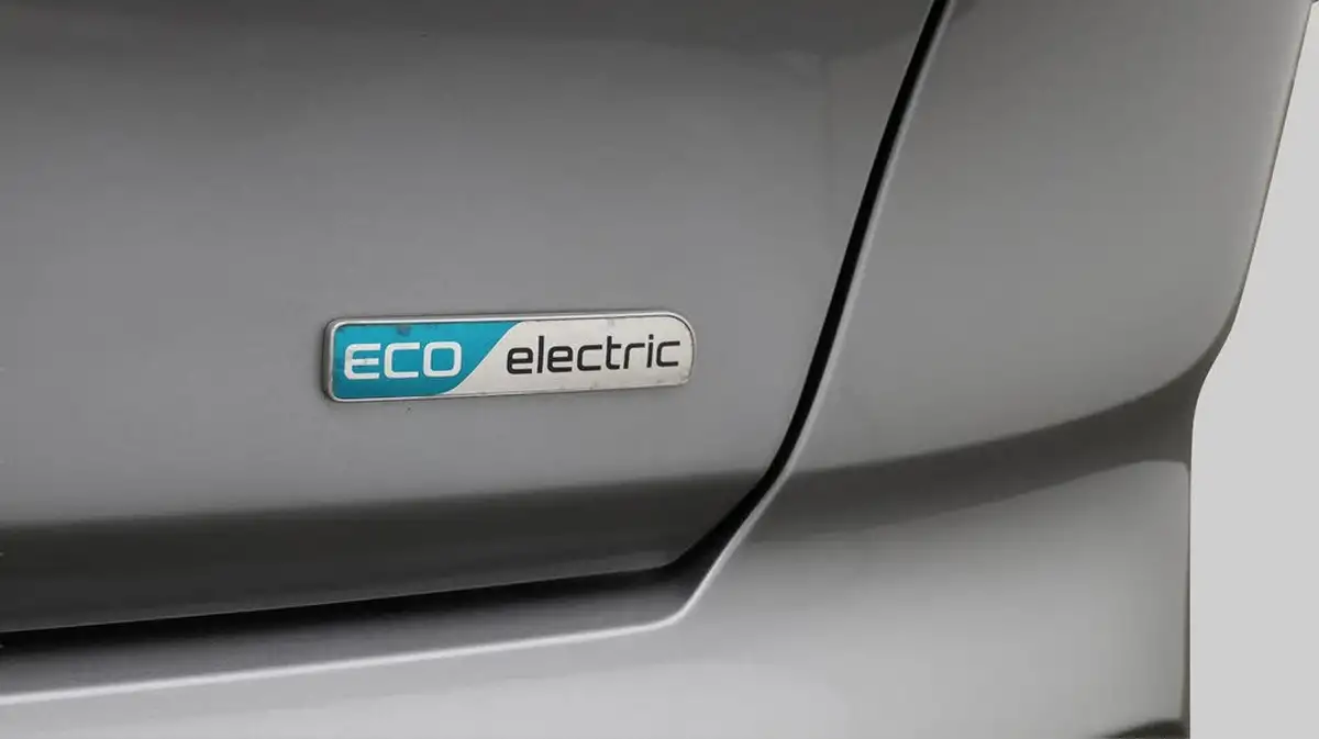 2022-kia-niro-ev-e-2-big-34