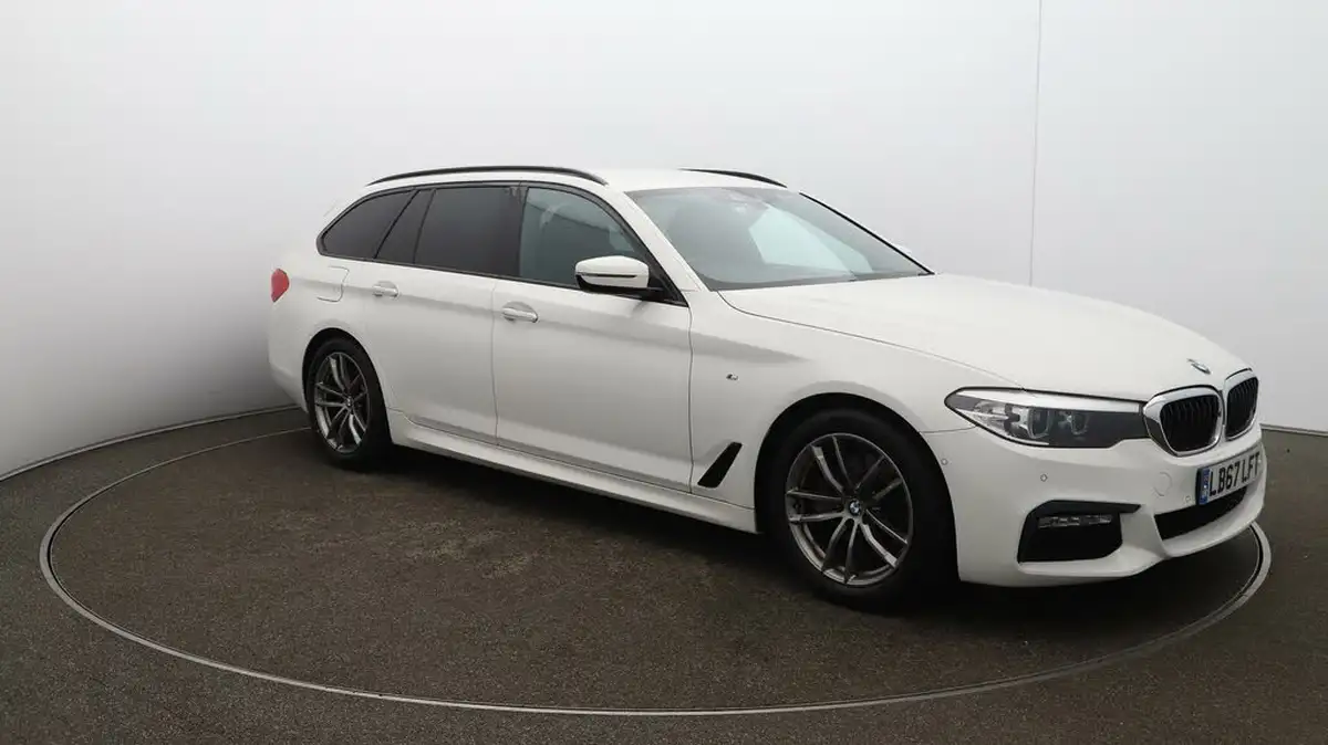 2017-bmw-5-series-20td-520d-m-sport-touring-5d-big-38