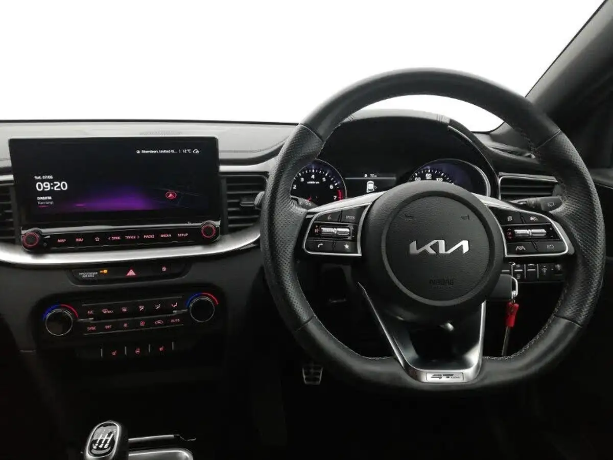 2023-kia-xceed-15-t-gdi-gt-line-158bhp-big-6