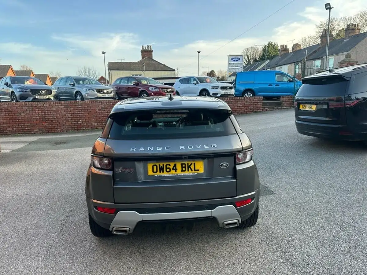 2015-land-rover-range-rover-evoque-22sd4-dynamic-hatchback-5d-big-42