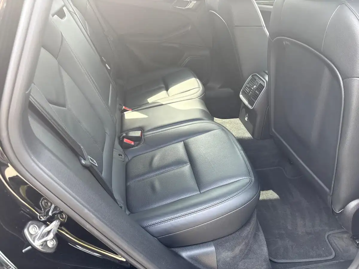 2019-porsche-macan-30-v6-s-big-30