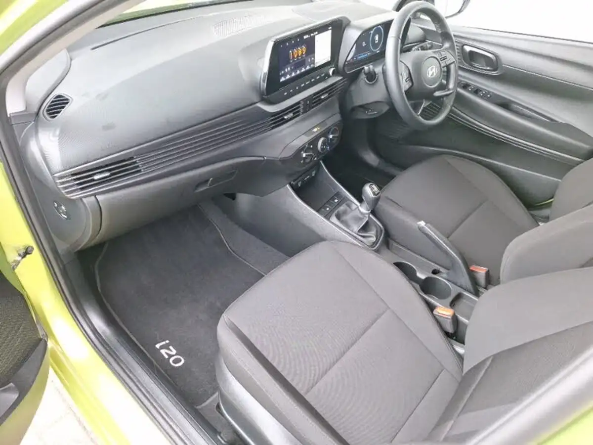 2024-hyundai-i20-10-t-gdi-advance-big-4