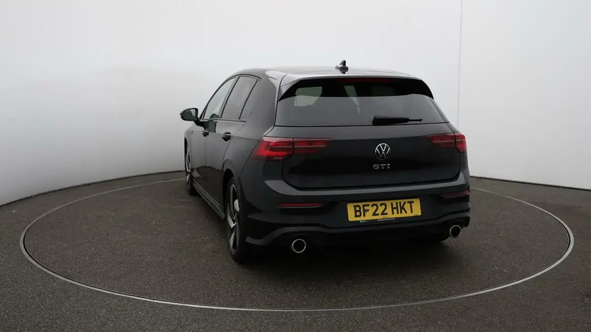2022-volkswagen-golf-20-tsi-gti-dsg-big-52